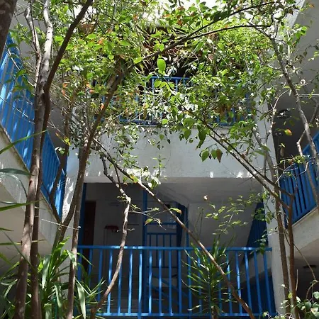 Alexander Aparthotel